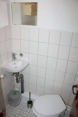 separates WC.JPG - 