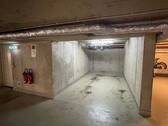 Tiefgaragenstellplatz - 