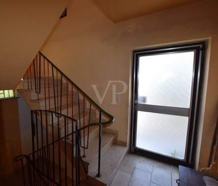 Haustür/Treppenhaus - 