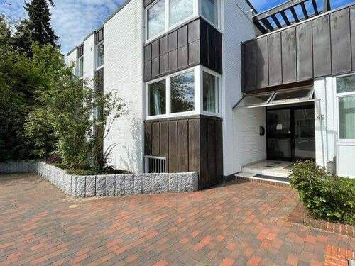 1. Aussenansicht Wohngebäude - Wohn- & Geschäftshaus mit Aufstockungsmögl. (ca. 300 m²) in Top-Lage! 7 Whg., 2 Büros, Parkplätze