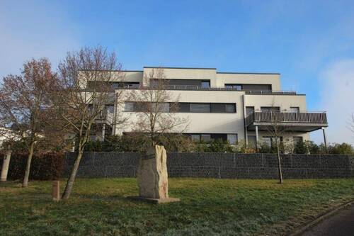 Hausansicht - Langsur-Grewenich: 2-Z-Whg. mit EBK, Balkon und Stellplatz ab 01.07. frei