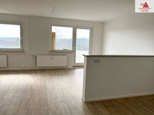 Wohnzimmer - 3 Zimmer Etagenwohnung zur Miete in Annaberg-Buchholz