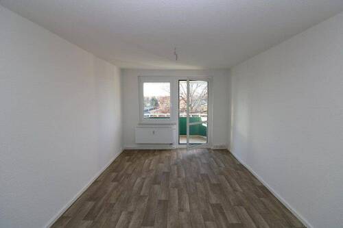 Titelbild - Flieg mit mir zu den Sternen...helle 3-RW mit Wanne & Balkon!!!