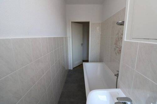 Bad - 3 Zimmer Etagenwohnung in Freiberg