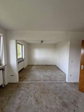 Wohnzimmer mit Essbereich - 