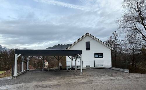 3 Car-Port + 3 PKW-Stellplätze - 