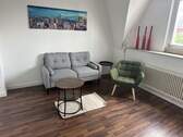 Wohnraum mit Sofa - 
