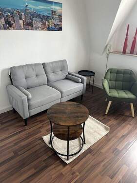 Wohnraum mit Sofa - 