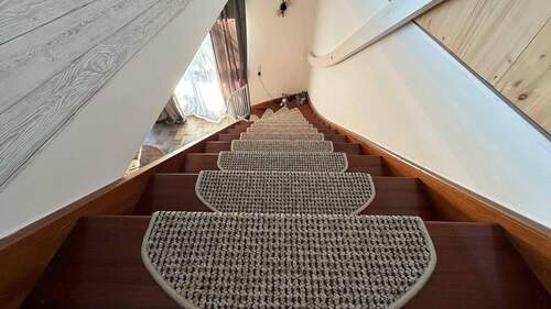 Treppe zum Dachgeschoss - 