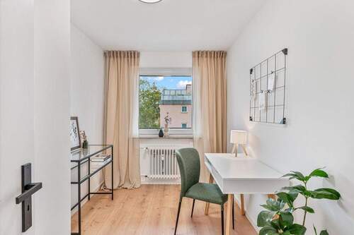 Büro / Kinderzimmer - 