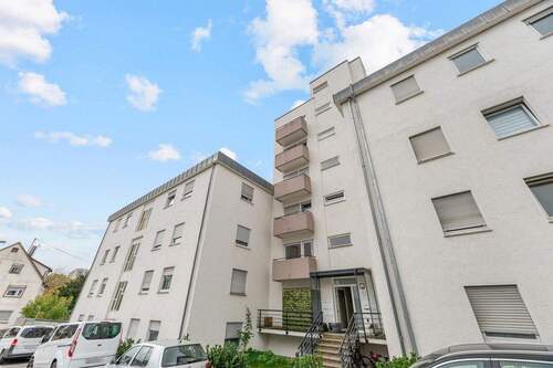 Hausansicht mit Eingang - 