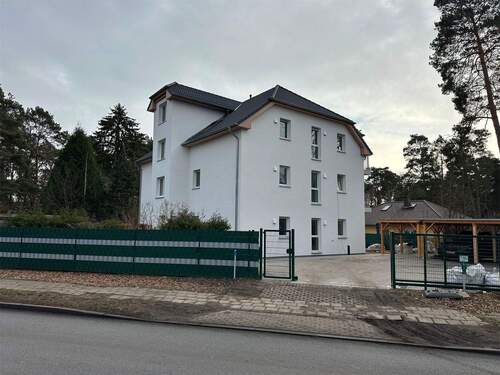 Fassade - Petershagen-Eggersdorf - 3 Zi - FREI - Schöne Wohnung mit Gartenanteil und Terrasse