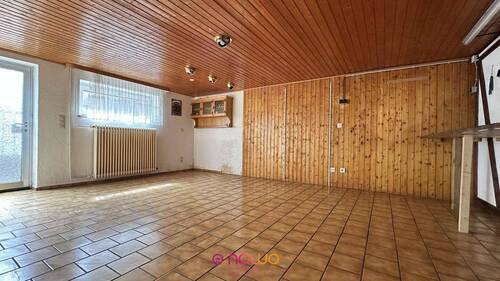 Ehem. Partykeller mit Gartenausgang - 
