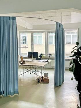 Abgegrenzter Bereich zur Vermietung - Ruhiges, helles CoWorking zentral in München - All-in-Miete