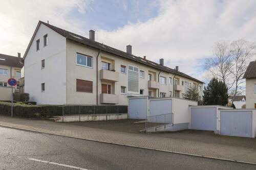 Straßenansicht - 2 Zimmer Etagenwohnung zum Kaufen in Pforzheim