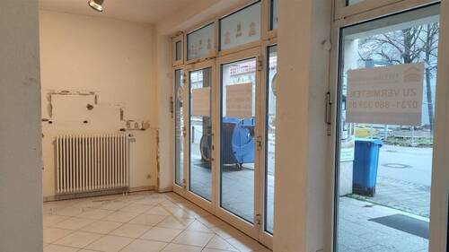 Schaufensterfront - 4 Zimmer Büro in Ulm