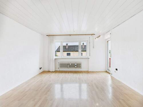 Wohnzimmer - Etagenwohnung mit 75,00 m&sup2; in Hemmingen zum Kaufen