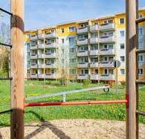 Wohnvergnügen verteilt auf 3 Zimmer - Zwickau Eckersbach