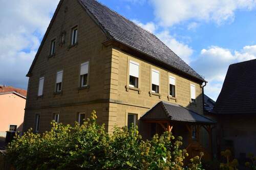 Wohnhaus - 1 Zimmer Bauernhaus, Landhaus zum Kaufen in Oberschwarzach