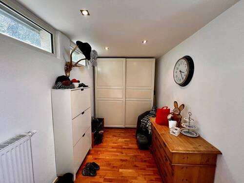 Eingang OG. - 7 Zimmer Einfamilienhaus in Saarbrücken
