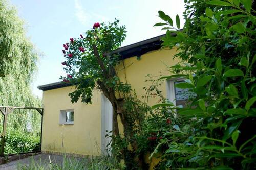 Nebengebäude - 6 Zimmer Mehrfamilienhaus, Wohnhaus in Schlangenbad