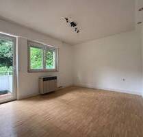 Ruhige 2-Zimmerwohnung mit Balkon und Blick ins Grüne, S-Kaltental - Stuttgart