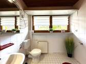 Bad mit Fenster, WC, HWB ,... - 