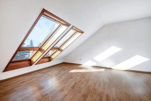 Weitere Ansicht Zimmer im Dachgeschoss - 