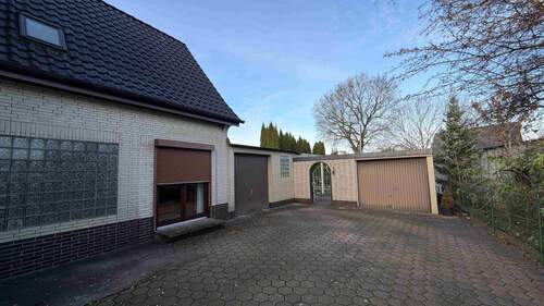 Garageneinfahrt - 
