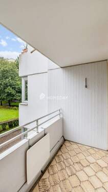 Loggia 2 - Etagenwohnung mit 62,00 m&sup2; in München zum Kaufen