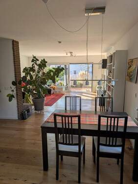 Essbereich, Blick in Garten - 