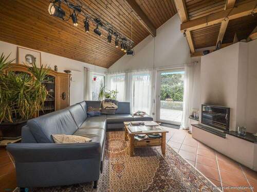 Wohnzimmer - Stilvoll möblierter Haus mit Garten - Vermietung auf bestimmte Zeit