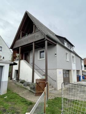  Außenansicht - 8 Zimmer Einfamilienhaus zum Kaufen in Kulmbach - Katschenreuth