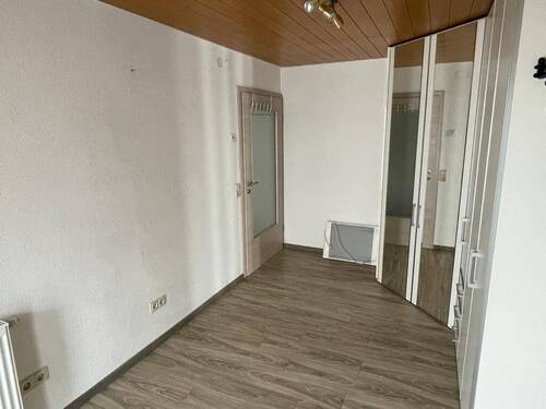Eingangsbereich - 8 Zimmer Einfamilienhaus in Kulmbach - Katschenreuth