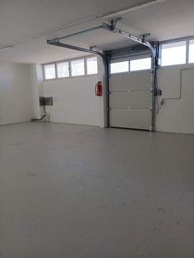 Lagerhalle mit Rampe - Halle in Ulm zur Miete