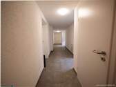 Hausflur zur Wohnung - 