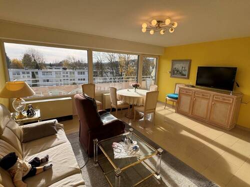 Wohnzimmer - Etagenwohnung mit 83,10 m&sup2; in Kassel zum Kaufen