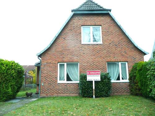 Siedlerhaus in Quickborn - 25451 Quickborn EFH - alles kann machbar sein : Sanierung - Ausbau - Anbau - Abbau - Neubau ? - Gutachten , sowie eine Bauvoranfrage liegt vor