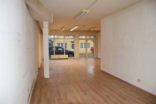 Große Fensterfront - 