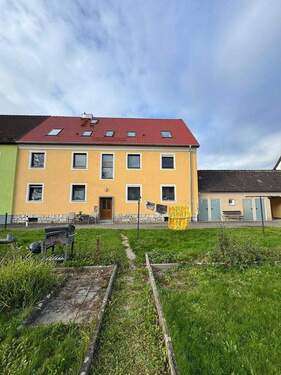 Gartenansicht - 2 Zimmer Etagenwohnung zum Kaufen in Sulzbach-Rosenberg