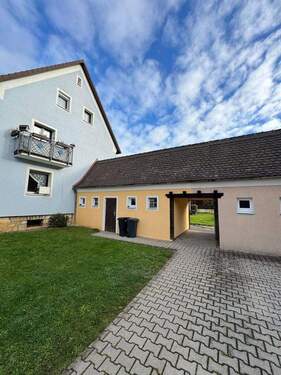 Nebengebäude - Etagenwohnung mit 48,40 m² in Sulzbach-Rosenberg zum Kaufen