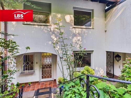 Straßenansicht - 5 Zimmer Doppelhaushälfte zum Kaufen in Bad Honnef