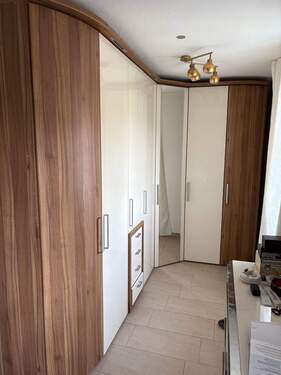 Ankleide Schlafzimmer OG - 