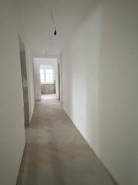 Flur - Etagenwohnung mit 74,80 m&sup2; in Hamburg zur Miete