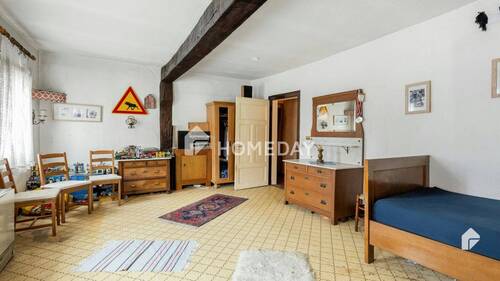 1. OG Schlafzimmer 1 - 