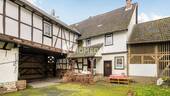 Außenansicht 1 - 8 Zimmer Bauernhaus, Landhaus zum Kaufen in Niederkleen