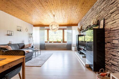 18341 Wohnzimmer - 2 Zimmer Etagenwohnung zum Kaufen in Hohenfels-Essingen