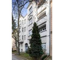 INVEST: vermietete 2-Zimmer-Altbauwohnung in ruhiger Lage in Steglitz-Zehlendorf! - Berlin Lichterfelde