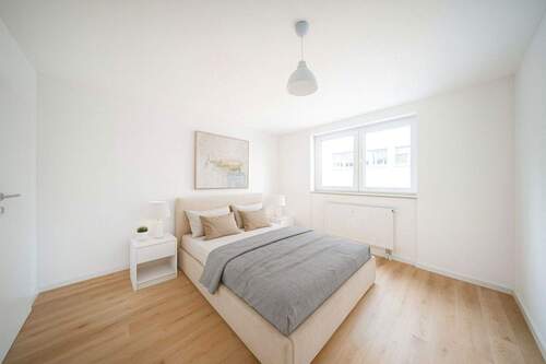 Schlafzimmer - 3 Zimmer Etagenwohnung zum Kaufen in München