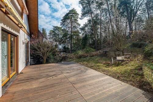 Terrasse - Einfamilienhaus mit 180,00 m&sup2; in Berlin zum Kaufen